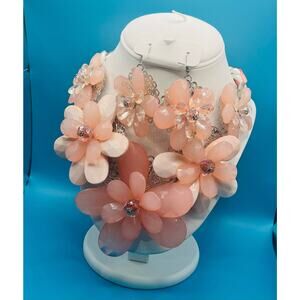 Statement Necklace and Earrings Silvertone 24” Earrings 2” Diameter Peachy Pink